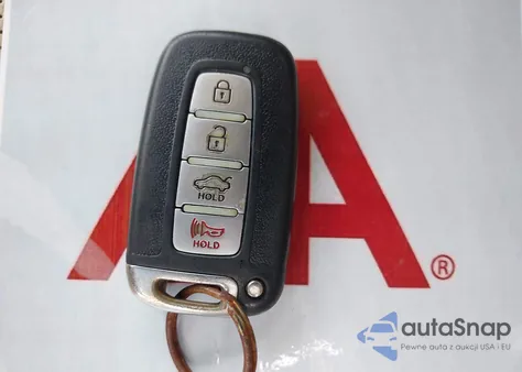 2013 Hyundai Genesis 3.8 from USA, damaged, VIN KMHGC4DD2DU234046